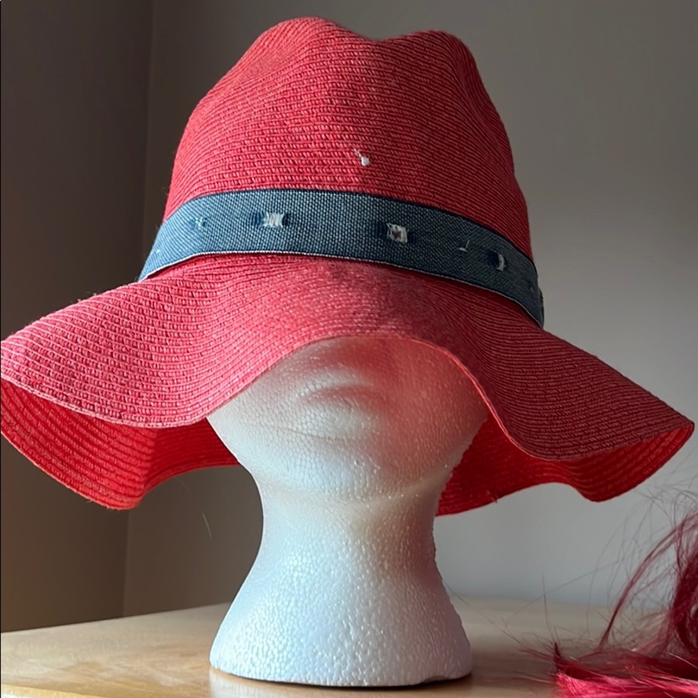 Red light weight  floppy hat